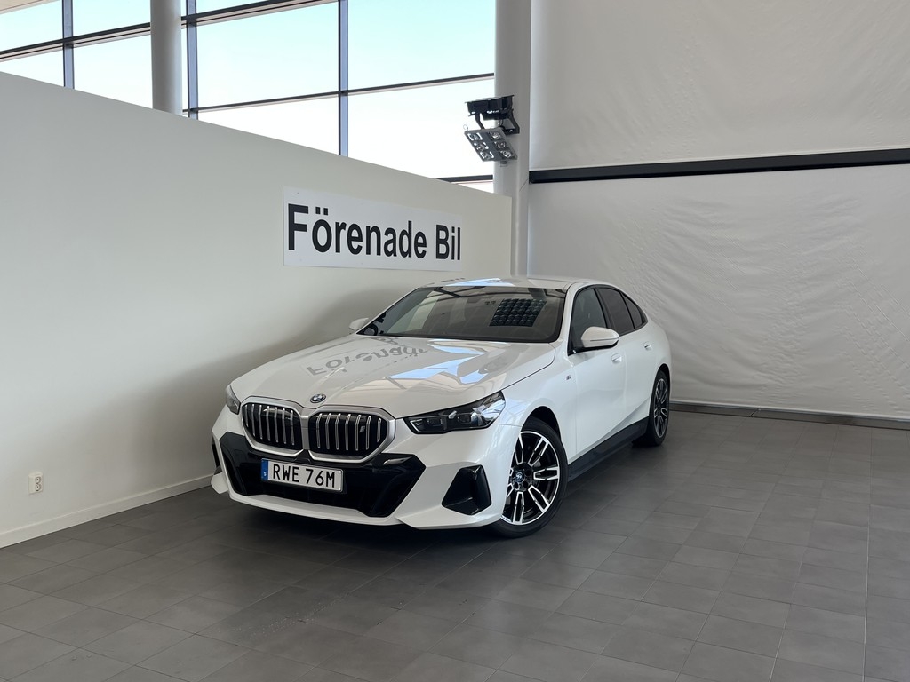BMW i5 2024, photo 7/10
