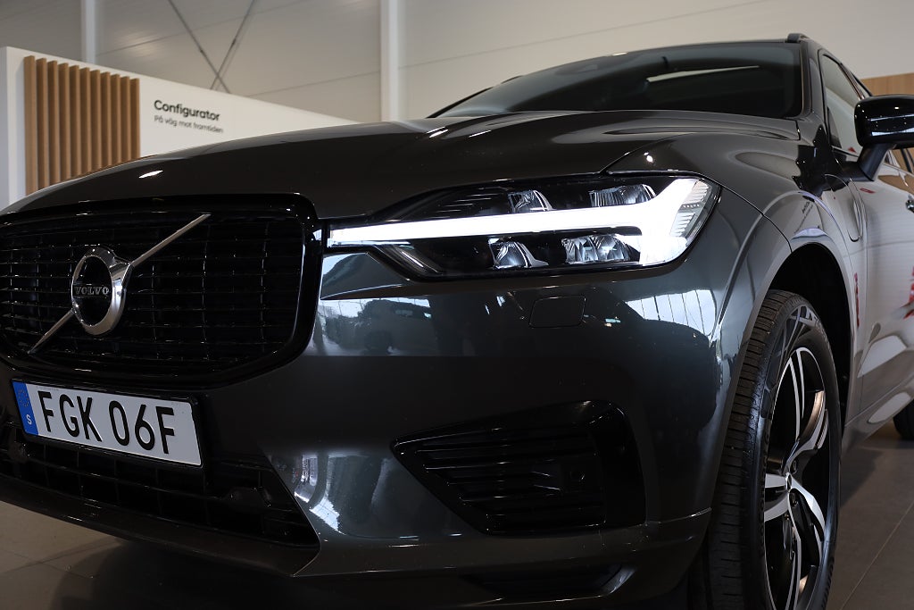 Volvo XC60 Recharge T6 AWD AUT R-Design Pano H&K Navi Kamera