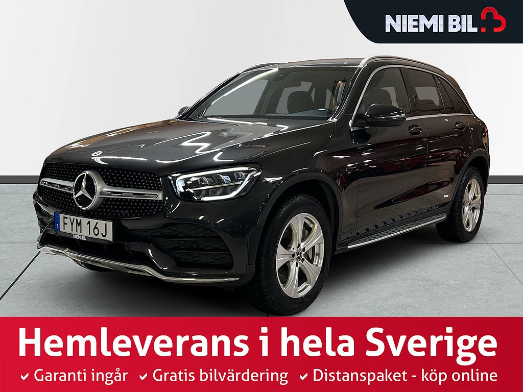 Mercedes-Benz GLC 300e PLUG-IN 4MATIC AMG Line MOMS P-värmare Drag S&V-däck