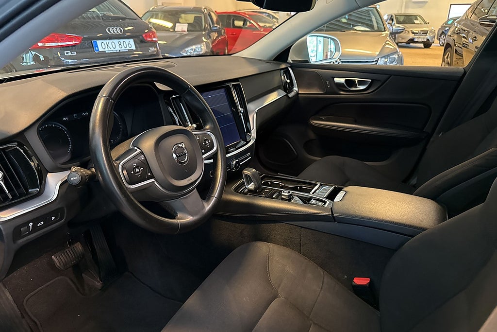 Volvo V60 Recharge T6 AWD Geartronic Kamera H/K Navi Värmare  miniatyr 5