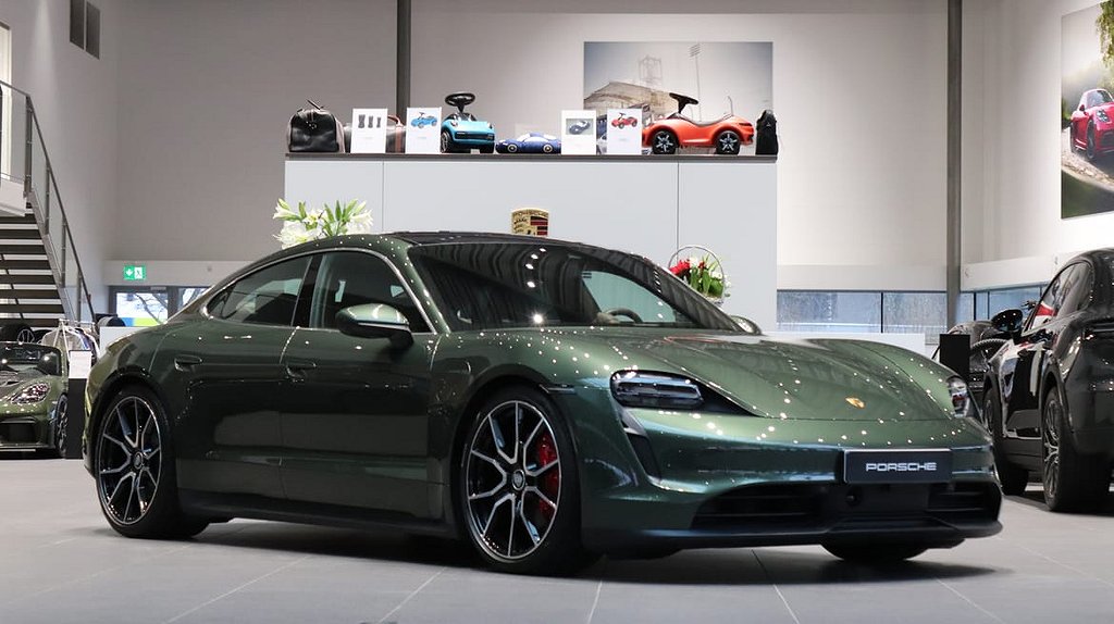 Porsche Taycan 4S PTS Oakgreen metallic