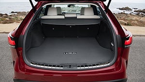 Nya generationen av Lexus RX får tre nya elektrifierade drivlinor. Foto: Lexus 