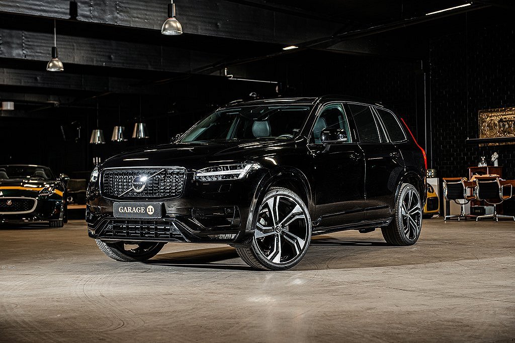 Volvo XC90 B5 AWD / R-Design / Inscription / B&W / 