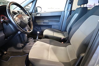 Halvkombi Mitsubishi Colt 9 av 20