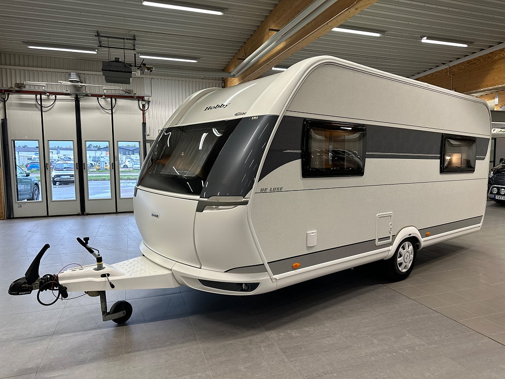 Hobby Hobby 460 De Luxe Långbädd, mover, markis, 1 ägare