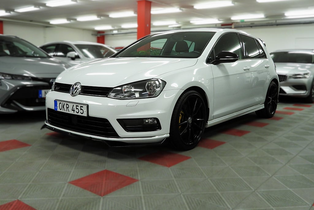 Volkswagen Golf 5-dörrar 1.4 TSI BMT GT R-Line SoV Hjul Kamera Carplay 