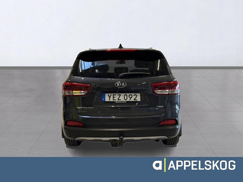 Kia Sorento 2.2 CRDi AWD |DRAG|PANORAMA|7-SITS|RÄNTA 3,99%|V-HJUL| thumbnail