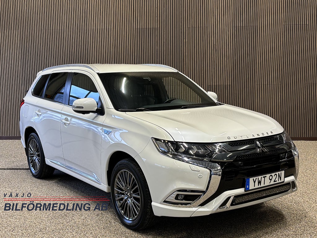 Mitsubishi Outlander PHEV CVT Business