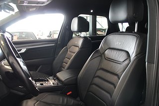 SUV Volkswagen Touareg 17 av 30