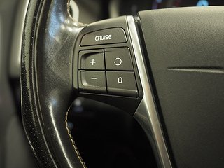 SUV Volvo XC60 16 av 20