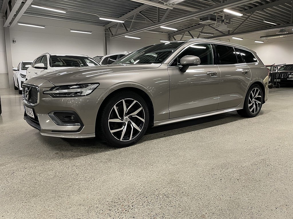 Volvo V60 T6 AWD Geartronic Inscription Läder HUD 360 Kam