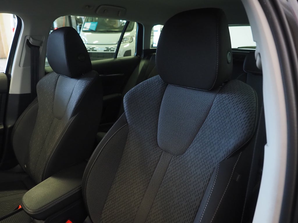 Skoda Octavia iV 204hk DSG PHEV Style | Drag | Backkamera | Värmare | 2022