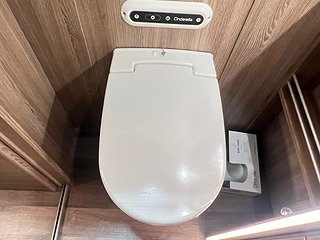 Husbil-integrerad Kabe TM IMPERIAL 910 T 24 av 38