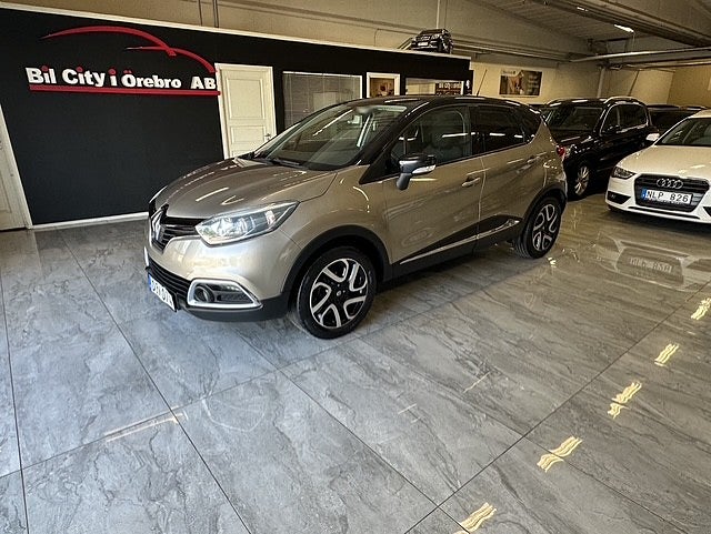 Renault Captur 0.9 TCe / Låga Mil / Keyless / GPS / Nyservad & Besikta