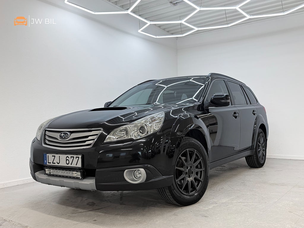 Subaru Outback 2.0 4WD Business Dragkrok LED-ramp