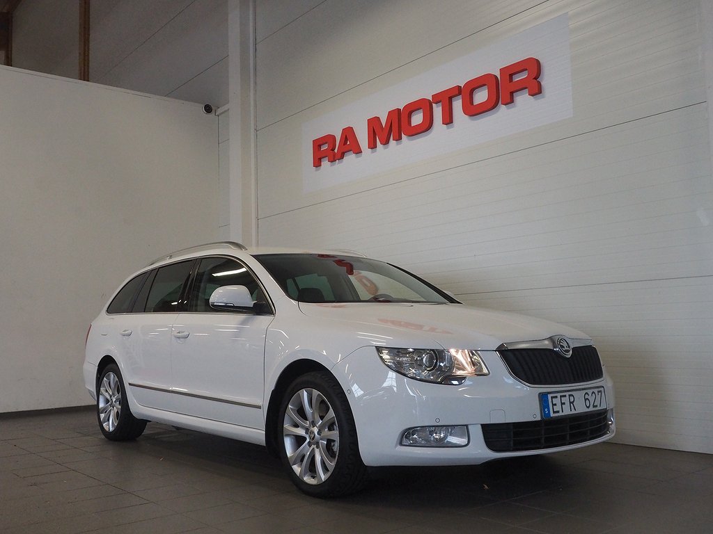 Skoda Superb Kombi 1.8 TSI Aut | Drag | P-Sensorer 2012