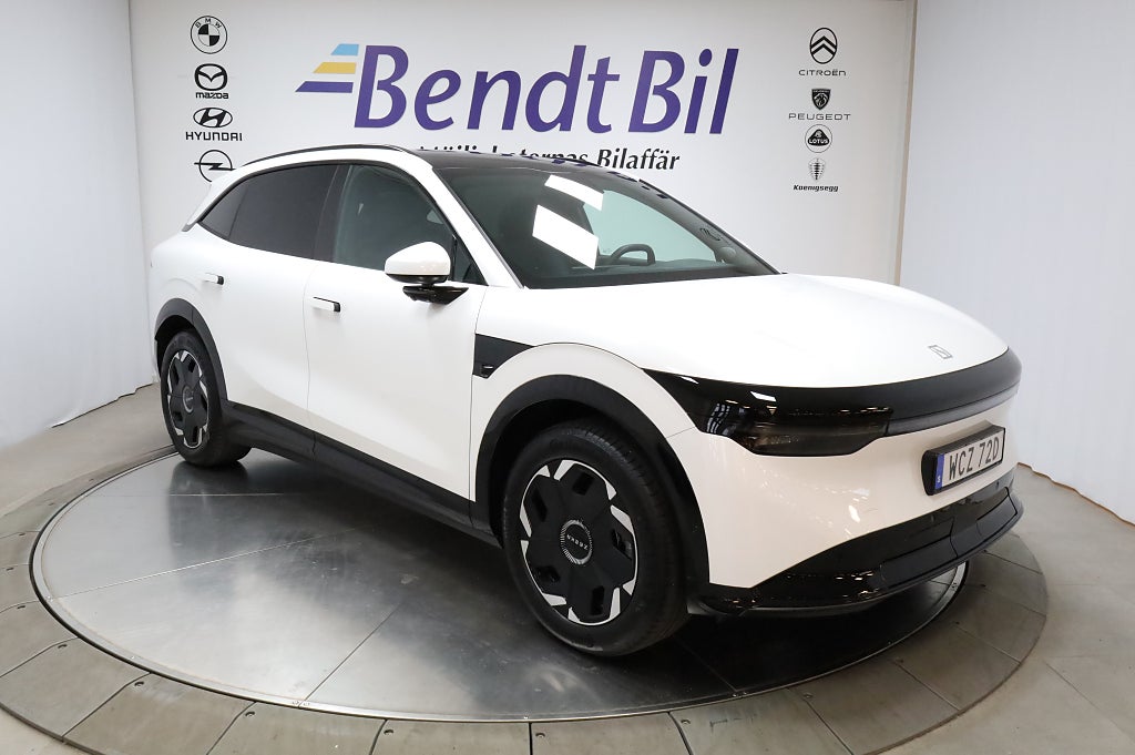 Zeekr 7X Core 75 kWh / Glastak / Adaptiv Farthållare