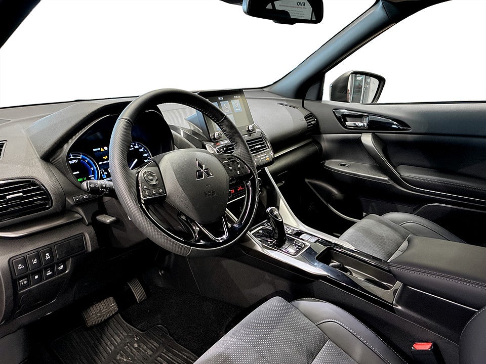 Bild på Mitsubishi Eclipse Cross Bus black Edition PHEV 2.4 MIVEC 188hk Aut 4WD B-KAMERA