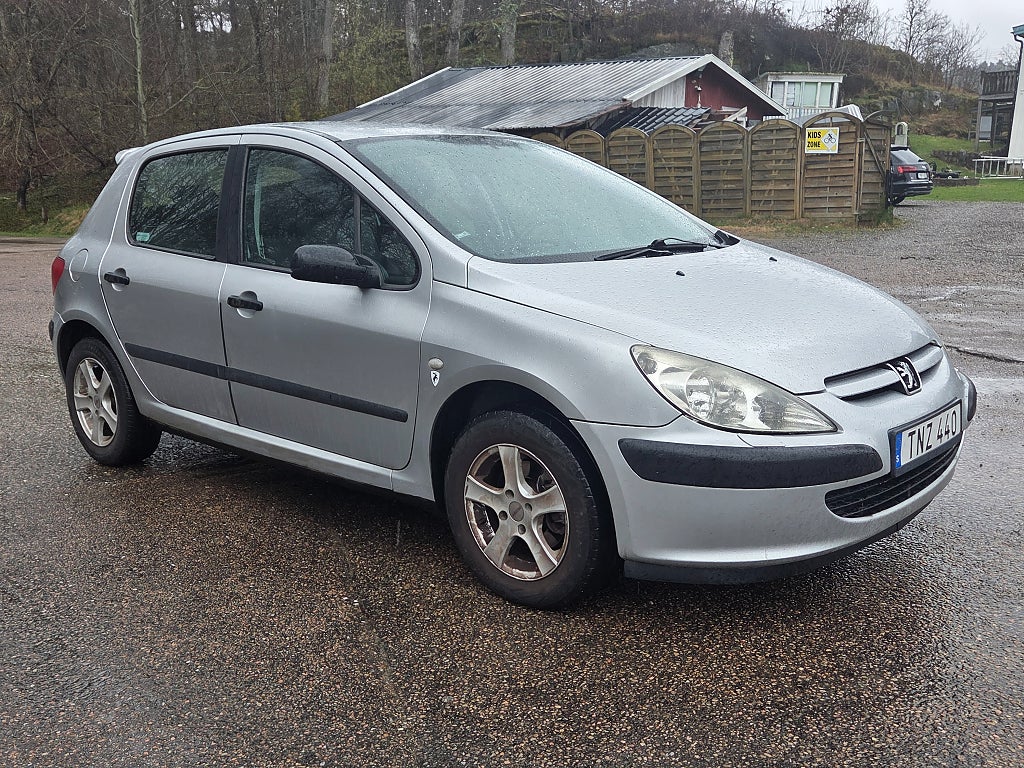 Peugeot 307 5-dörrar 1.6 XR Euro 3