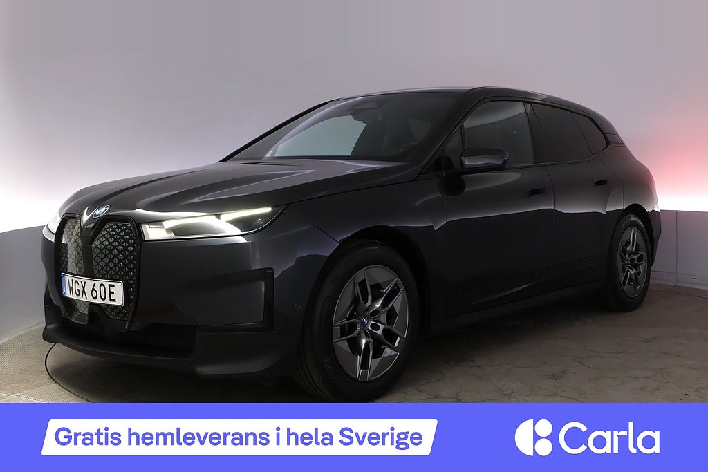 BMW iX xDrive40 DA Park Assist 20" Rattvärme BLIS Kamera