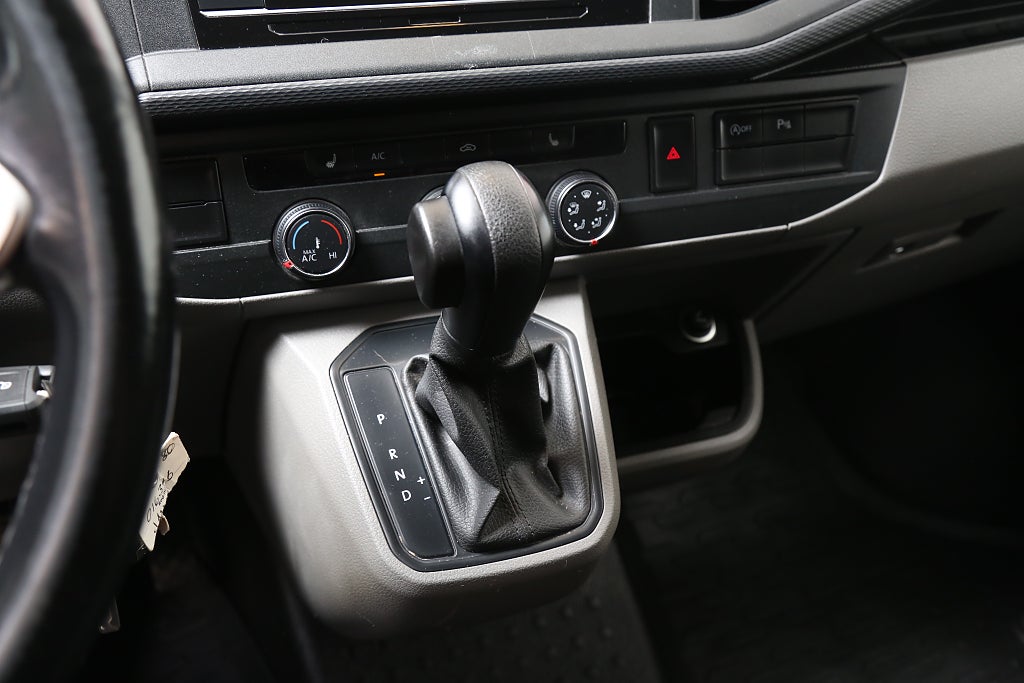Volkswagen Transporter T30 2,0 TDI 150hk SCR Skåp DSG Värmare Drag Leasbar 2024
