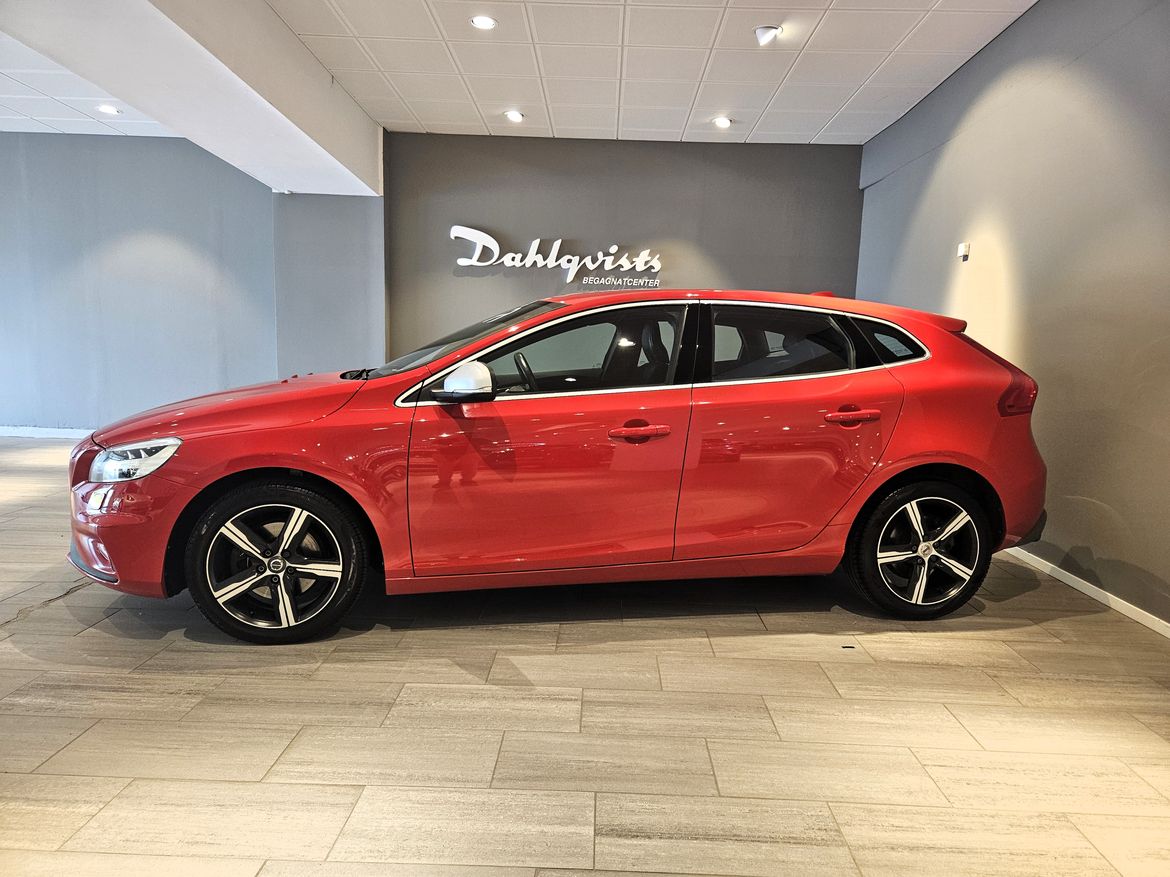 Volvo V40 T2 122hk R-design 2017, photo 5/56