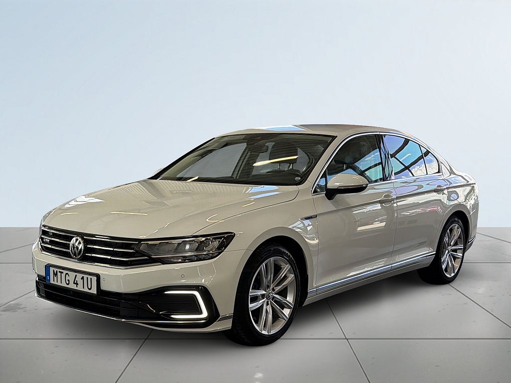 Volkswagen Passat GTE 1.4 TSI DSG S&V-hjul/Kamera/Carplay/Drag/Navi