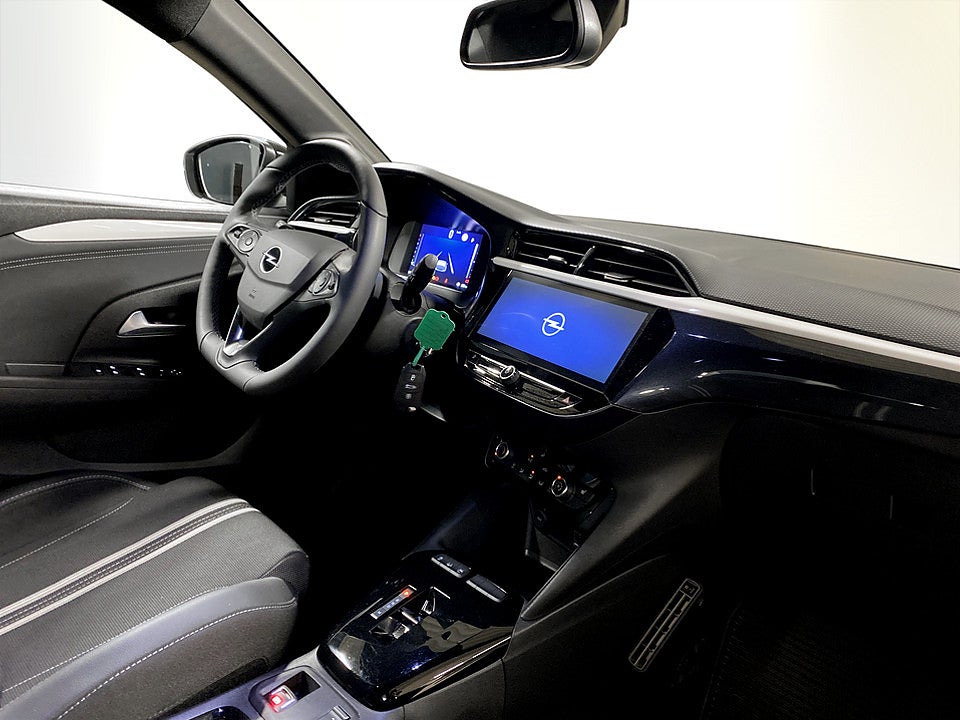 Bild på Opel Corsa GS 1.2 PT 100hk Aut RATTVÄRME BACKKAMERA CARPLAY
