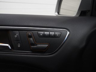 Halvkombi Mercedes-Benz B 21 av 26