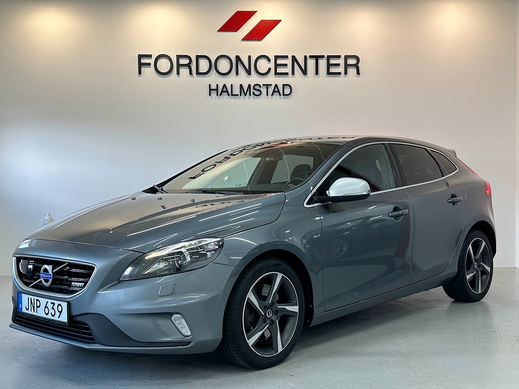 Volvo V40 D3 150hk Momentum, R-Design Drag|Navi *Reserverad*