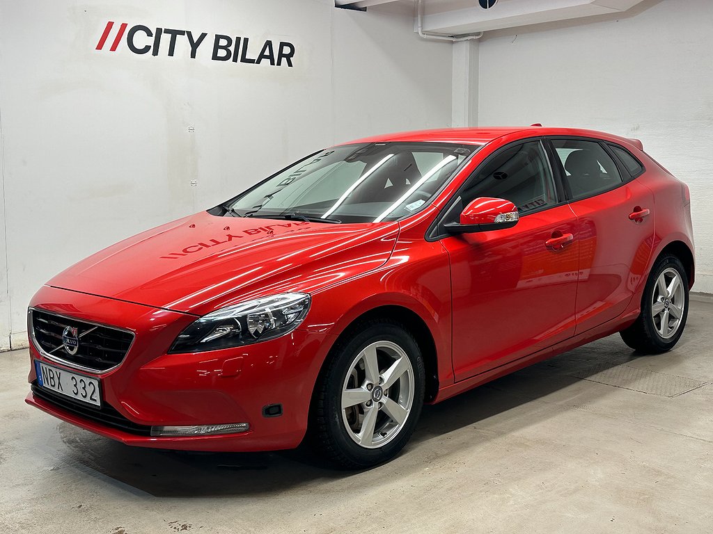 Volvo V40 D3 Geartronic Kinetic Euro 5 Ny-Kamrem 1-Ägare