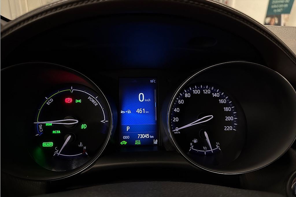 Toyota C-HR Hybrid CVT, Executive JBL, Kamera, Navi, 4,99% RÄNTA