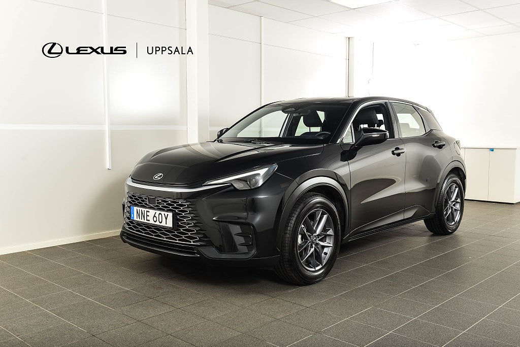 Lexus LBX 1.5 Backkamera Navi Rattvärme Adaptiv Farthållare