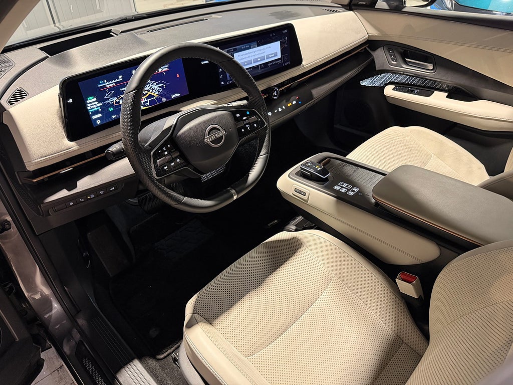 Nissan Ariya Evolve 87kwh 242hk | Drag | Pano | HUS | Kamera |