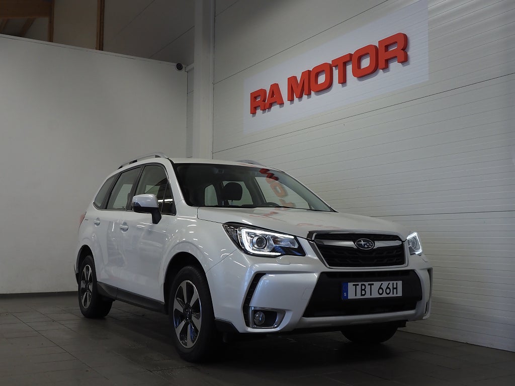 Subaru Forester 2,0i 150hk XS CVT AWD Dragkrok Kamera 2019