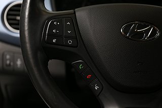 Halvkombi Hyundai i10 11 av 17