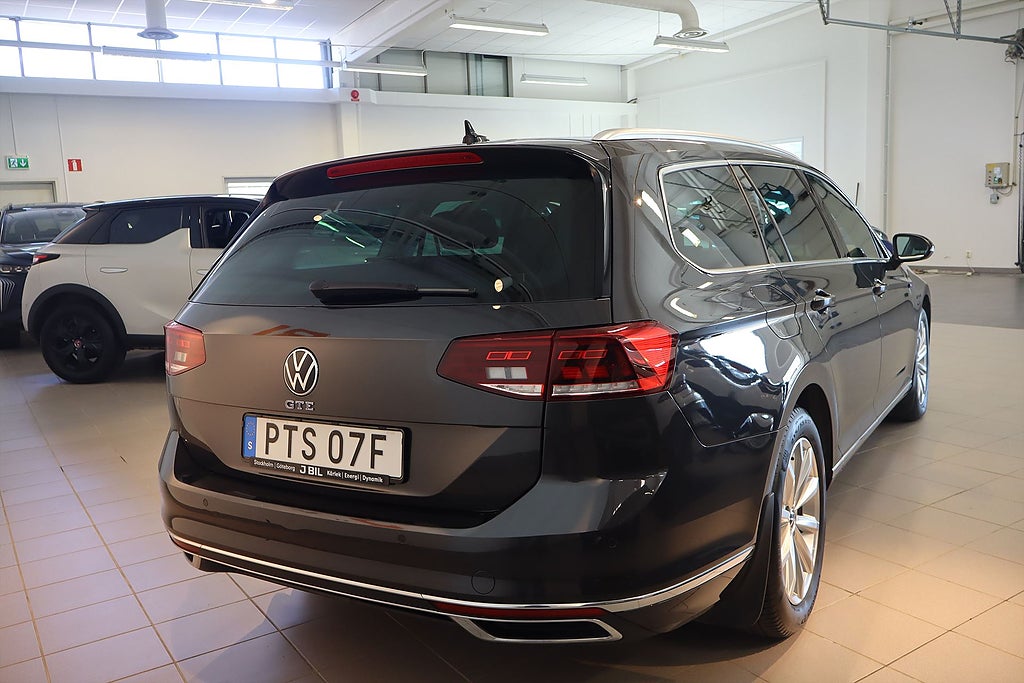 Bild på Volkswagen Passat GTE 1.4 TSI DSG 218hk Aut - B-KAMERA,CARPLAY,NAV