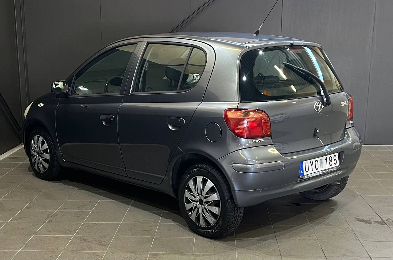 Toyota Yaris 5-dörrar 1.0 VVT-i 2004, photo 4/49