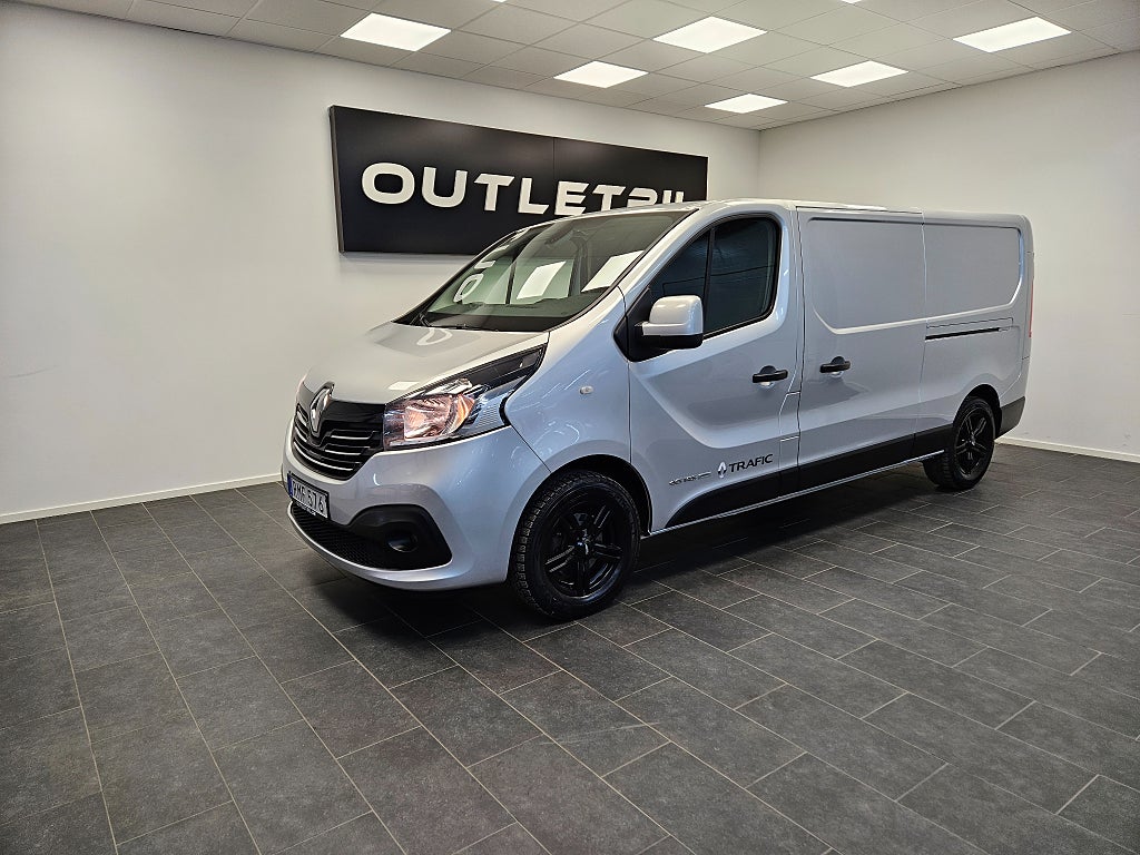 Renault trafic Skåpbil 1.6 dCi 146hk Värmare Drag Navi Backkamera MOMS