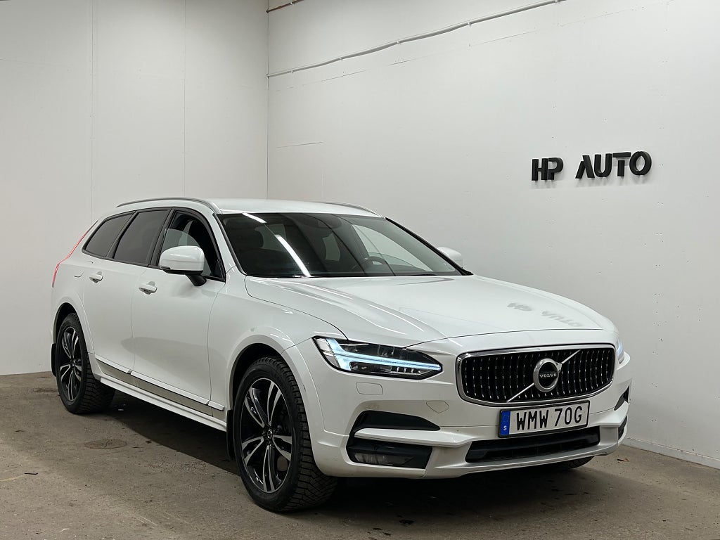 Volvo V90 Cross Country D4 AWD Momentum D-värm Drag Voc Navi Dubb Skinn