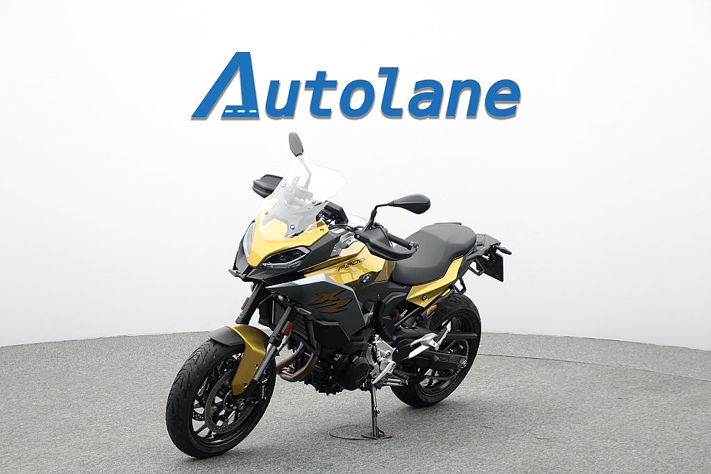 BMW F 900 XR *Endast 15mil Sänkt Chassi Nyservad