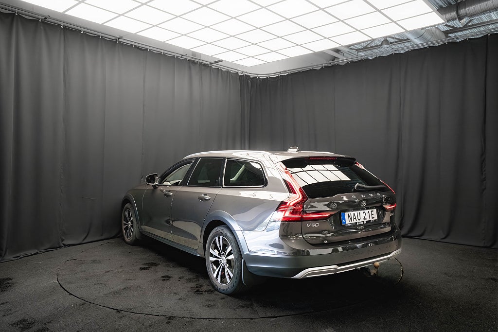 Volvo V90 Cross Country B4 AWD Advanced DRAG D-VÄRM KAMERA ADAPTIV-FAR