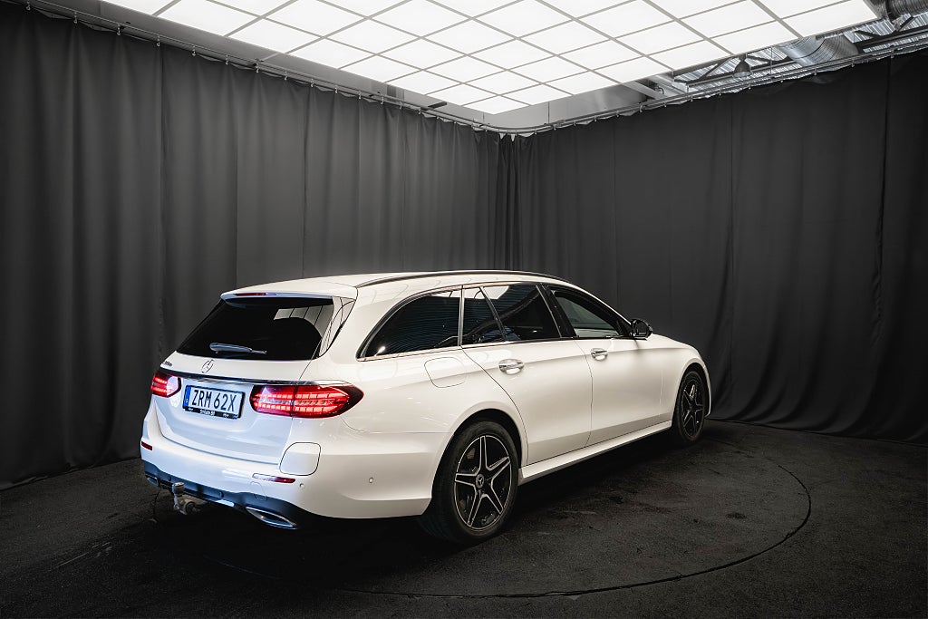 Mercedes-Benz E300 de T AMG NIGHT DRAG 360° WIDESCREEN IHC+ 306hk