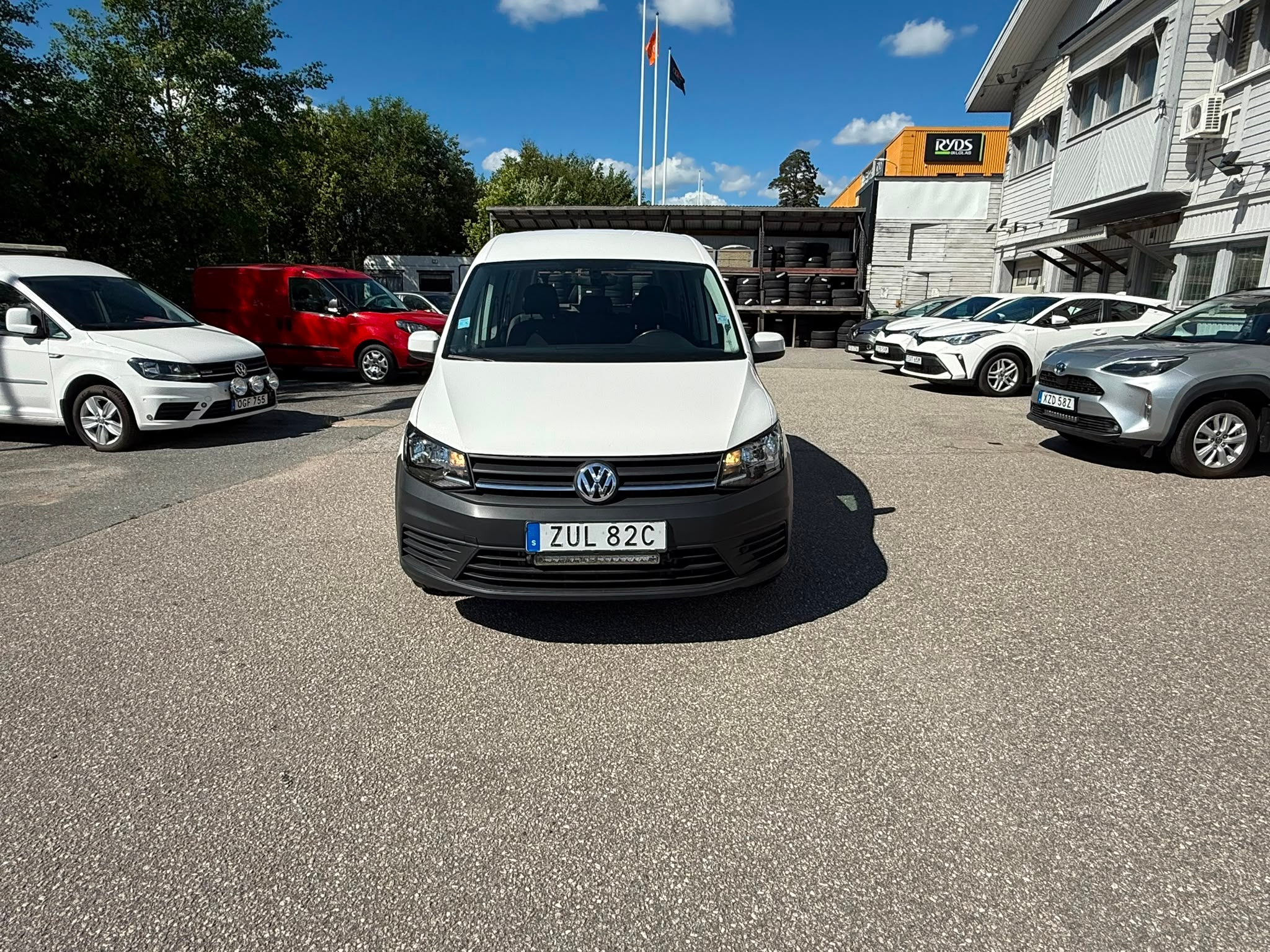 Volkswagen Caddy 2019, bild 2/39