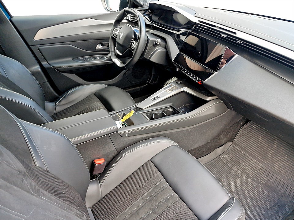 Bild på Peugeot 408 GT 1.2 PT 130hk Aut ELSTOLAR 360-KAMERA