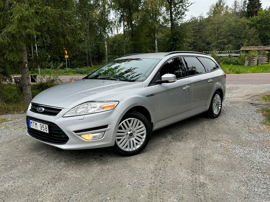 Ford Mondeo Kombi 2.0 Trendline, Motorvärmare/Drag, S&V hjul