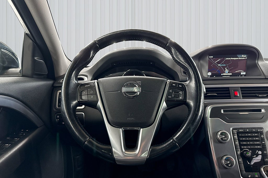 Volvo V70 2015