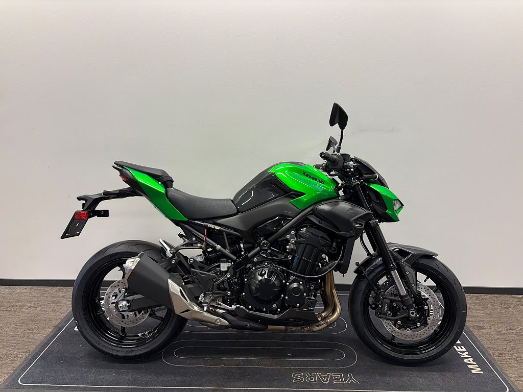 Kawasaki Z900 