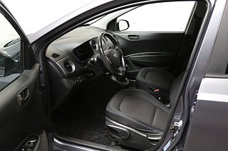 Halvkombi Hyundai i10 7 av 15