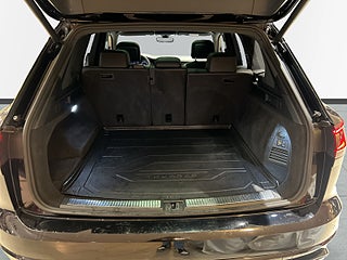 Volkswagen Touareg 3.0 V6 TDI 4M R-Line Luft Drag Dvärm Night vision HuD Pano S&V